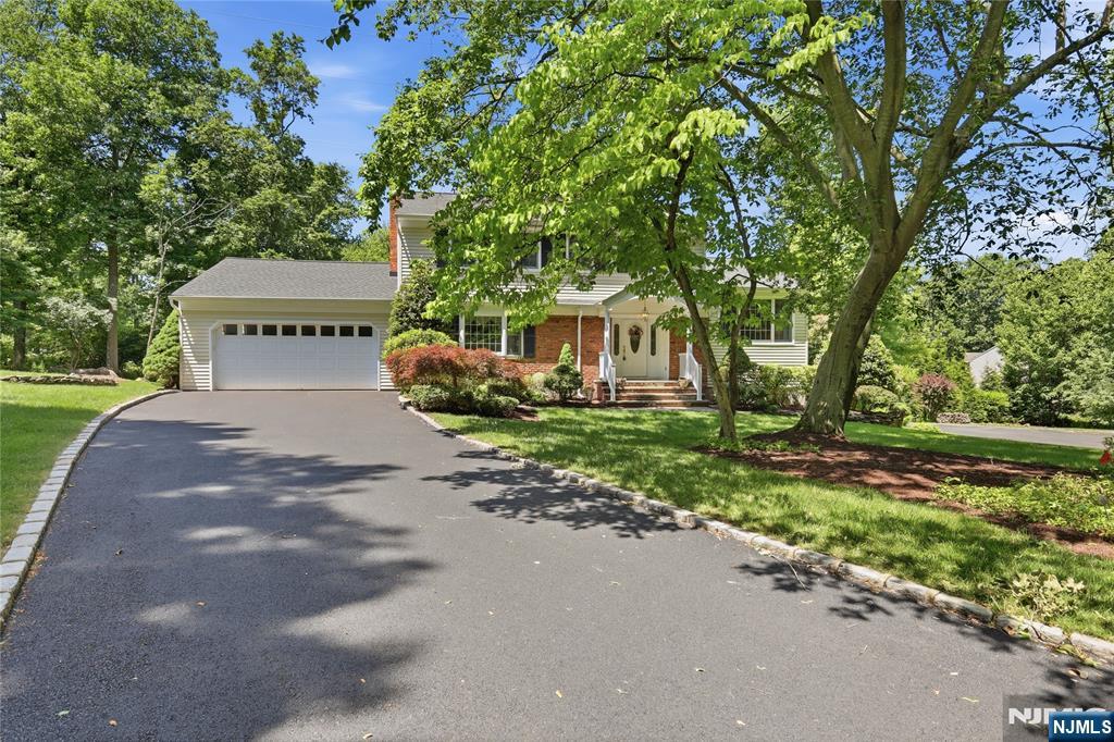 20 Coachman Court