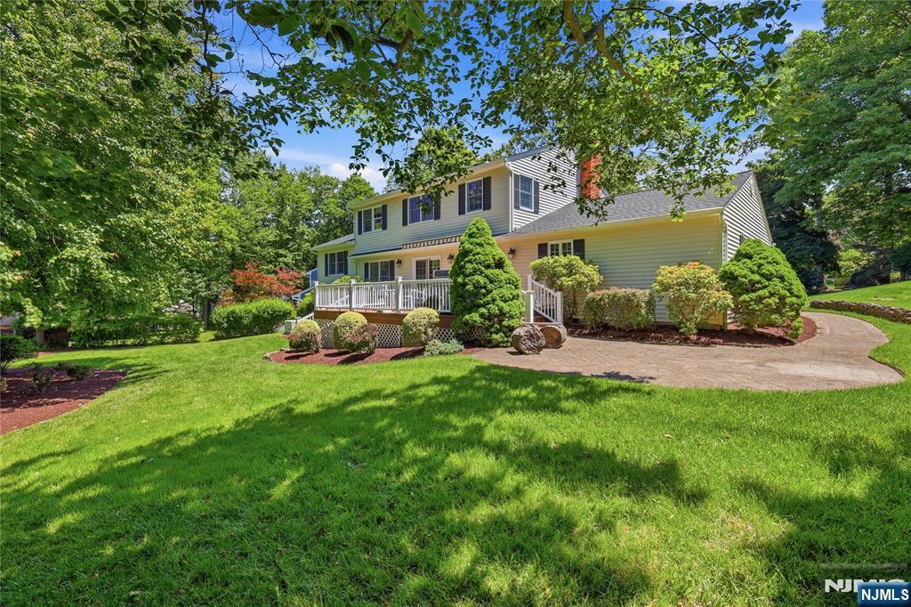 20 Coachman Court