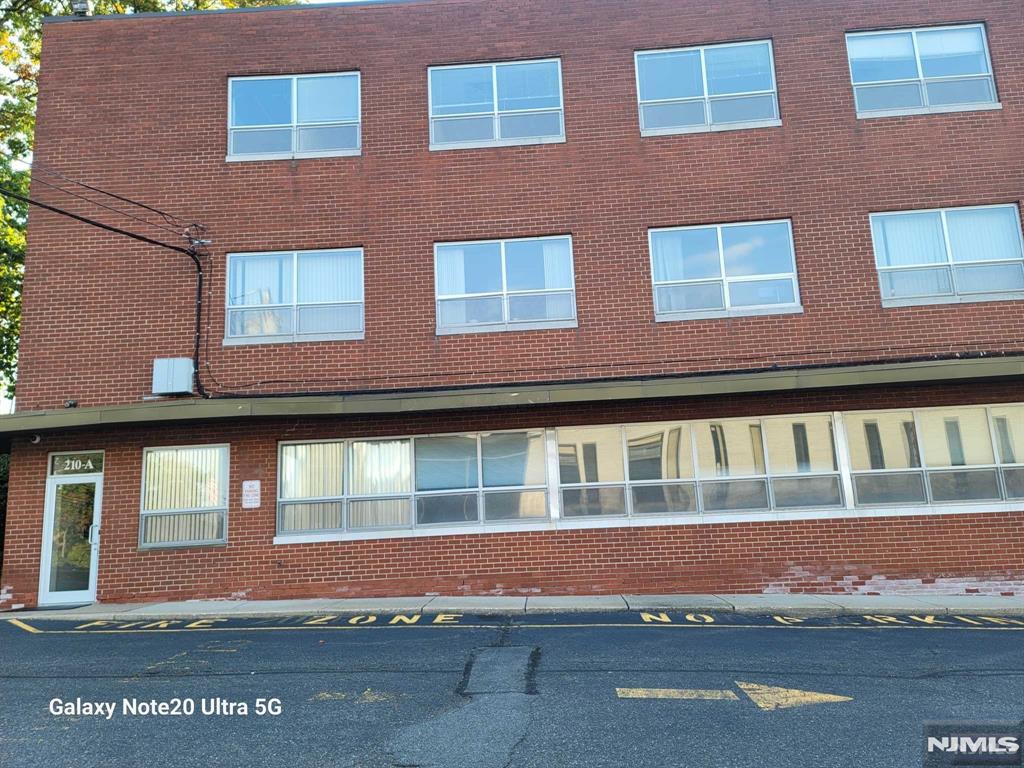 210 Sylvan Avenue A8