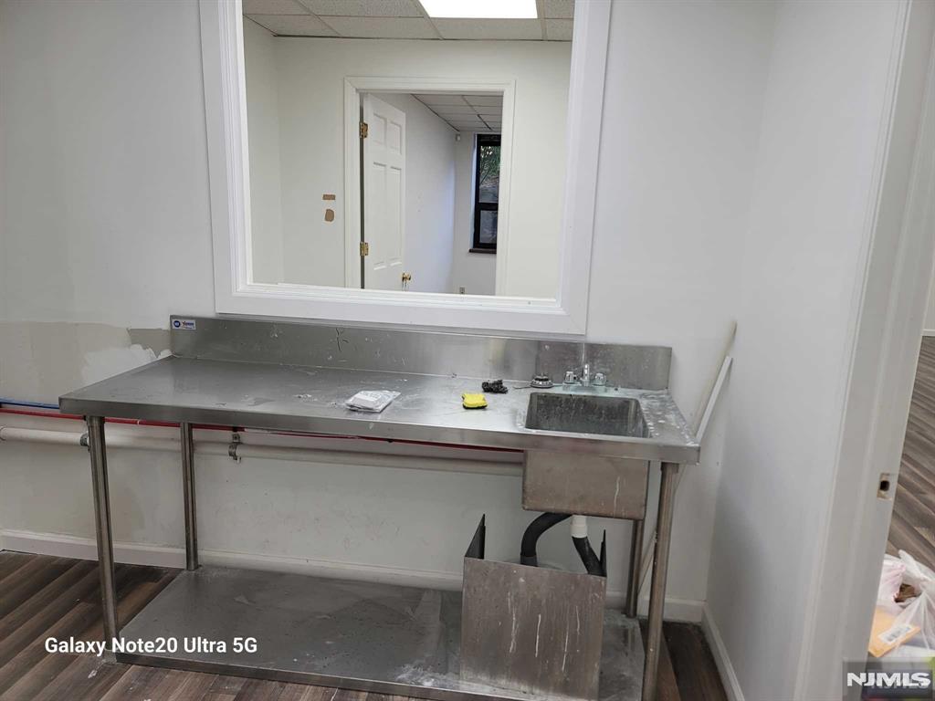 210 Sylvan Avenue A8