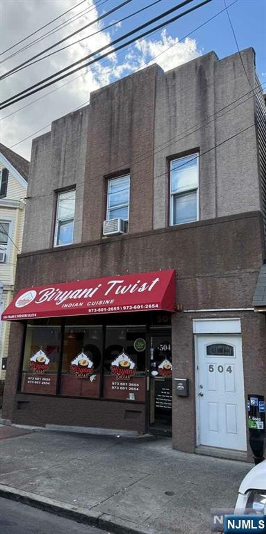 Mixed use building for Sale! Restaurant +2 apartments. Restaurant approx 1000sqft lease expires Jan 31,2026 $1,800per month rent. Rear apartment Renovated 2 Bedroom, Living Room, Kitchen, and 1 bath. $1,400. 2nd Floor-3 Bedroom, Living Room kitchen, 1 bath $1,100 No leases on the apartments. Separate utilities.