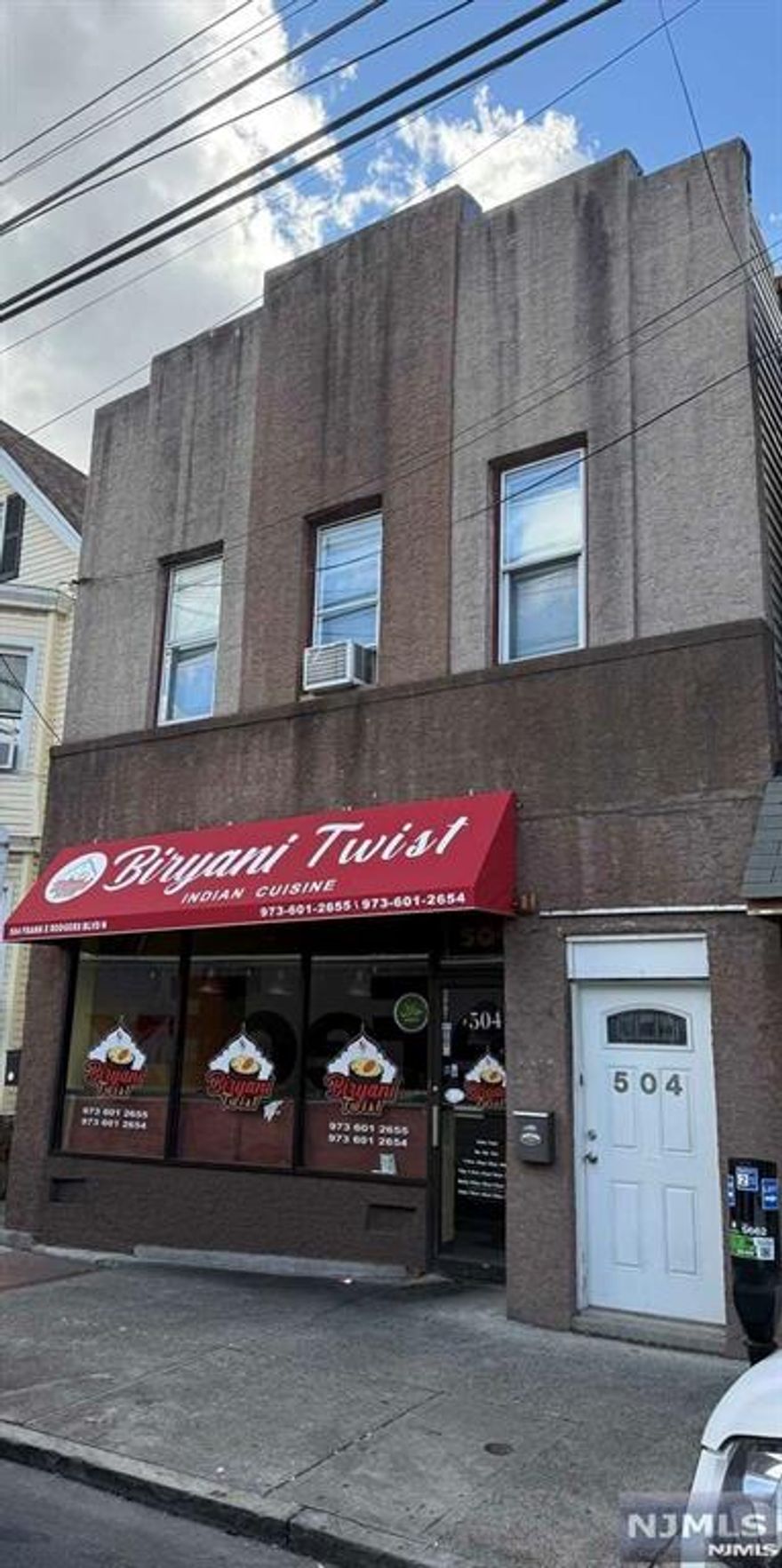 Mixed use building for Sale! Restaurant +2 apartments. Restaurant approx 1000sqft lease expires Jan 31,2026 $1,800per month rent. Rear apartment Renovated 2 Bedroom, Living Room, Kitchen, and 1 bath. $1,400. 2nd Floor-3 Bedroom, Living Room kitchen, 1 bath $1,100 No leases on the apartments. Separate utilities.