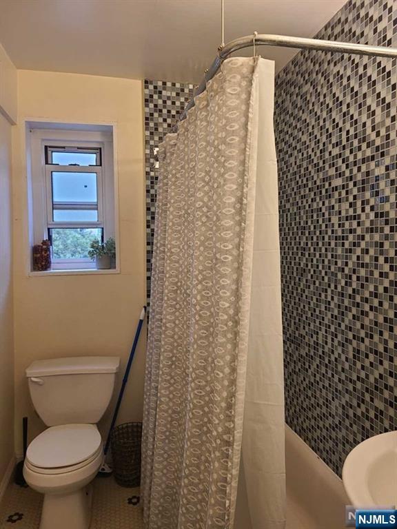 2215 Central Road 5A