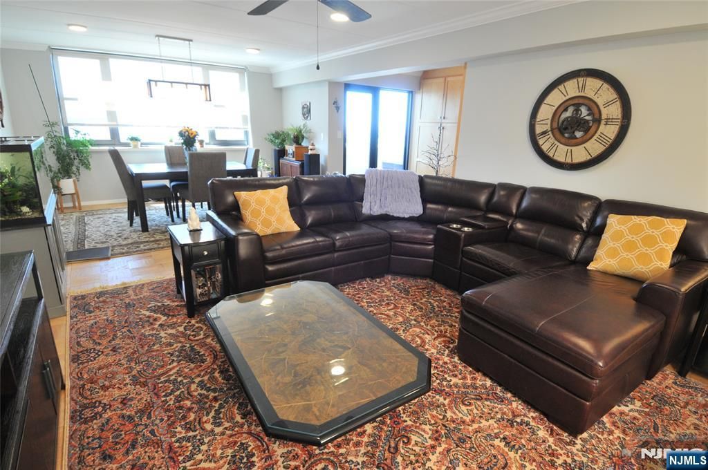 Photo of 250 Gorge Road #28I, Cliffside Park, NJ 07010 (MLS # 26011896)