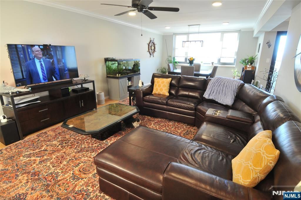 Photo of 250 Gorge Road #28I, Cliffside Park, NJ 07010 (MLS # 26011896)