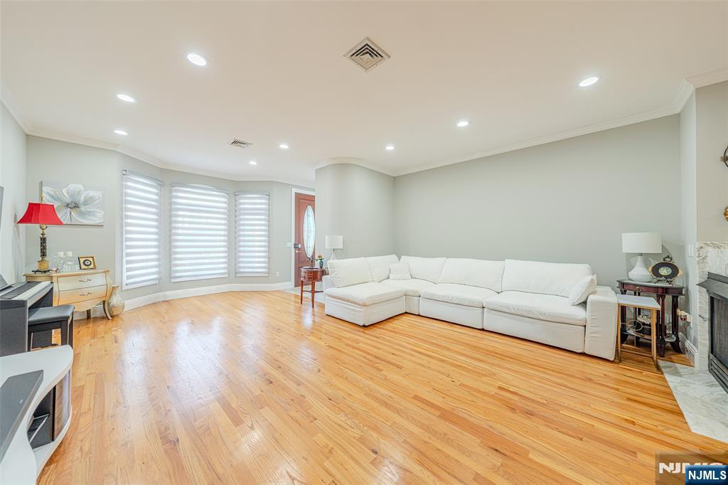 236 Columbus Avenue 5