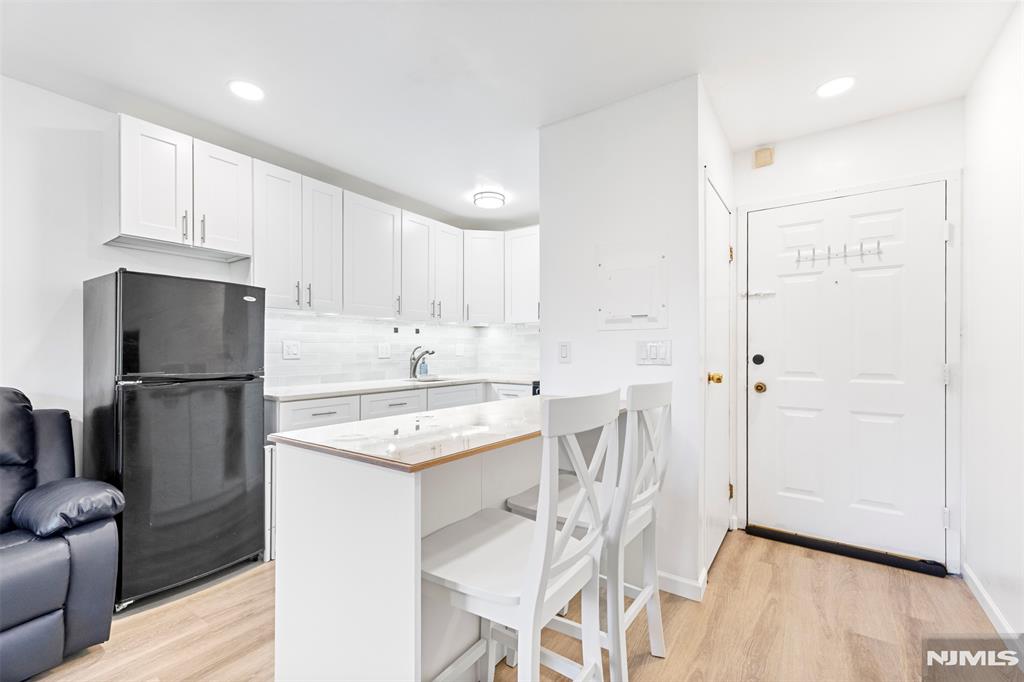 9 Vreeland Avenue 3A