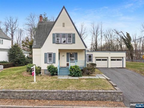 6 Cottage Place Allendale NJ 07401