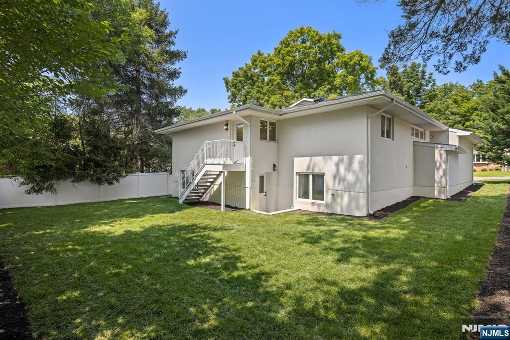 14 Chestnut Avenue