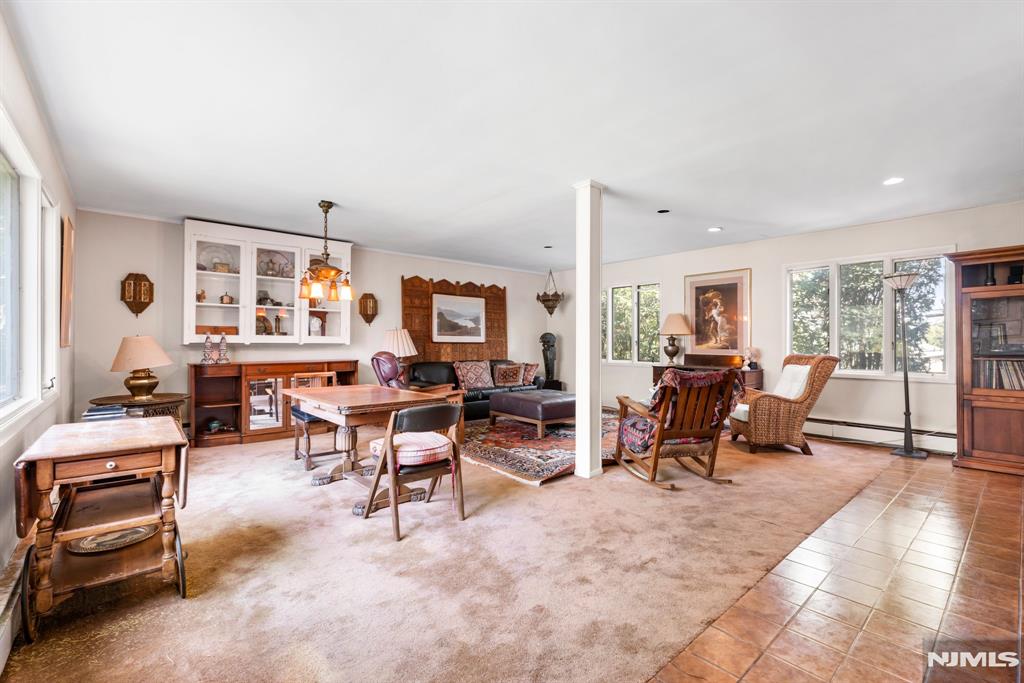 746 Queen Anne Road