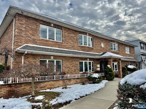 Photo of 314 Midland Ave #1, Saddle Brook, NJ 07663 (MLS # 25040770)