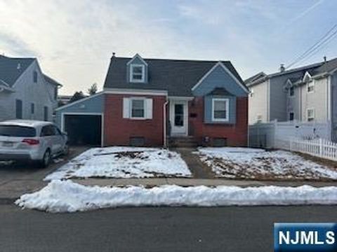 Photo of 238 33rd St, Fair Lawn, NJ 07410 (MLS # 26000899)