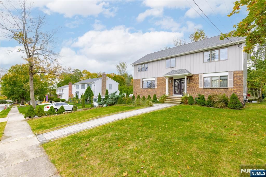 Photo of 41 Roosevelt Avenue, North Haledon, NJ 07508 (MLS # 25037169)