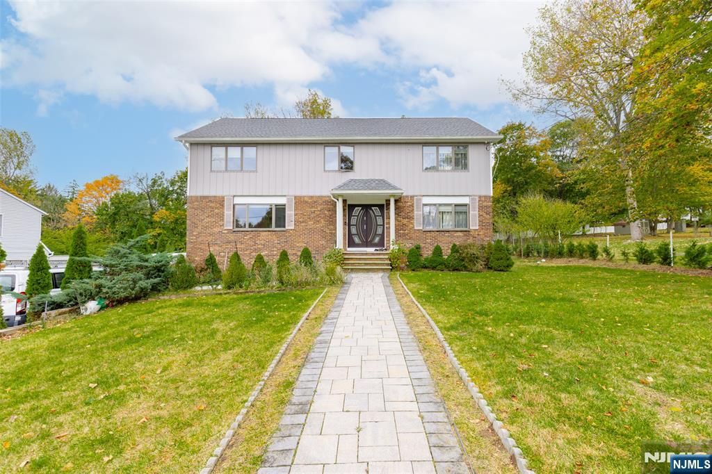 Photo of 41 Roosevelt Avenue, North Haledon, NJ 07508 (MLS # 25037169)