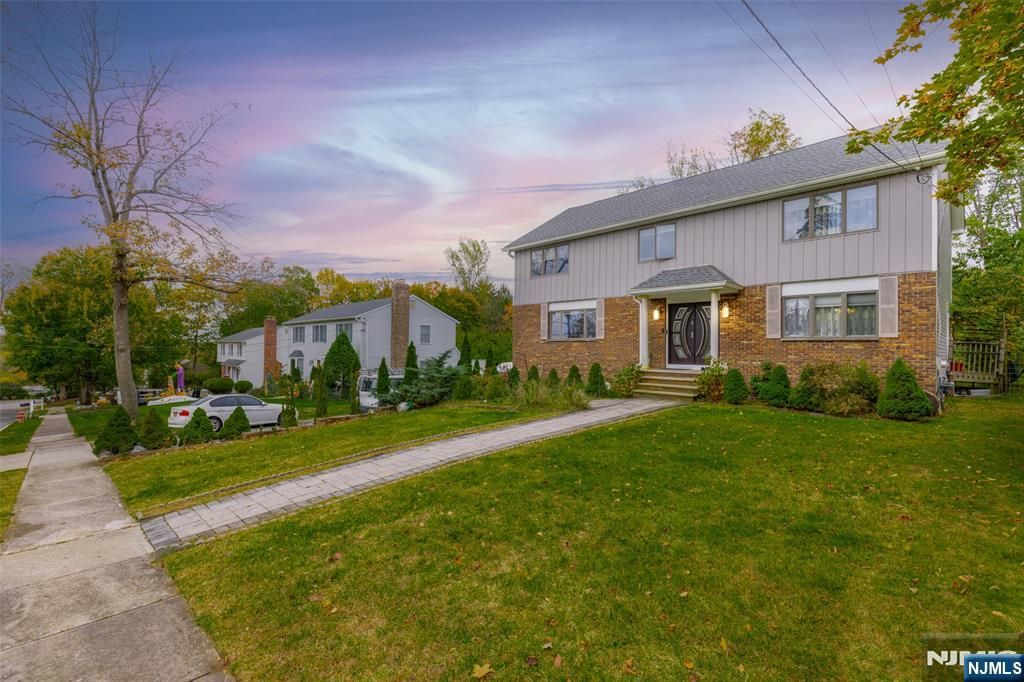 Photo of 41 Roosevelt Avenue, North Haledon, NJ 07508 (MLS # 25037169)