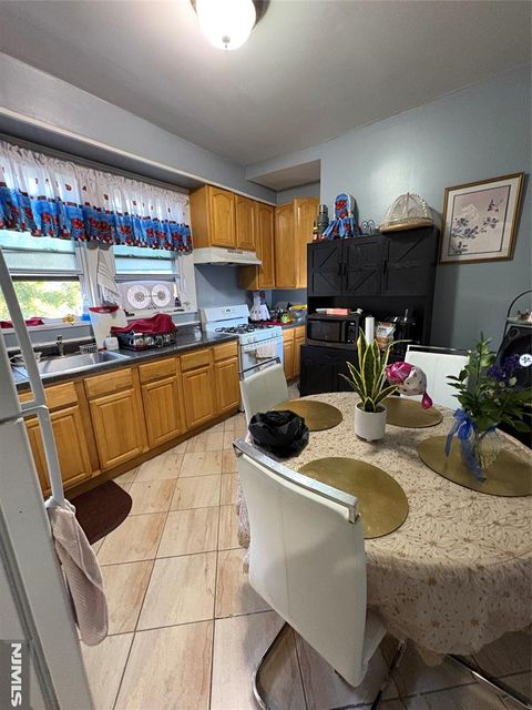 Photo of 352 N 7th Street, Newark, NJ 07107 (MLS # 25028957)