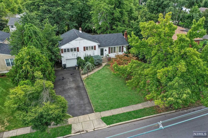 *** BEST AND FINAL OFFERS DUE MONDAY, 9/19 AT 10AM *** Attention builders and homeowners looking to create your dream home! A fabulous opportunity awaits in a highly desirable neighborhood close to Glen Rock's top-rated schools, vibrant downtown, and train station. The 85x135 level lot offers a large building envelope with mature trees and privacy hedges. The value is in the land and the house on property is being sold in strictly AS IS, sight unseen condition.