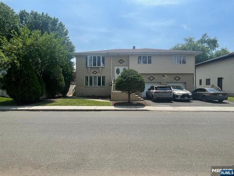 Photo of 103 Niehaus Avenue, Little Ferry, NJ 07643 (MLS # 25022818) Photo of 103 Niehaus Avenue, Little Ferry, NJ 07643 (MLS # 25022818)