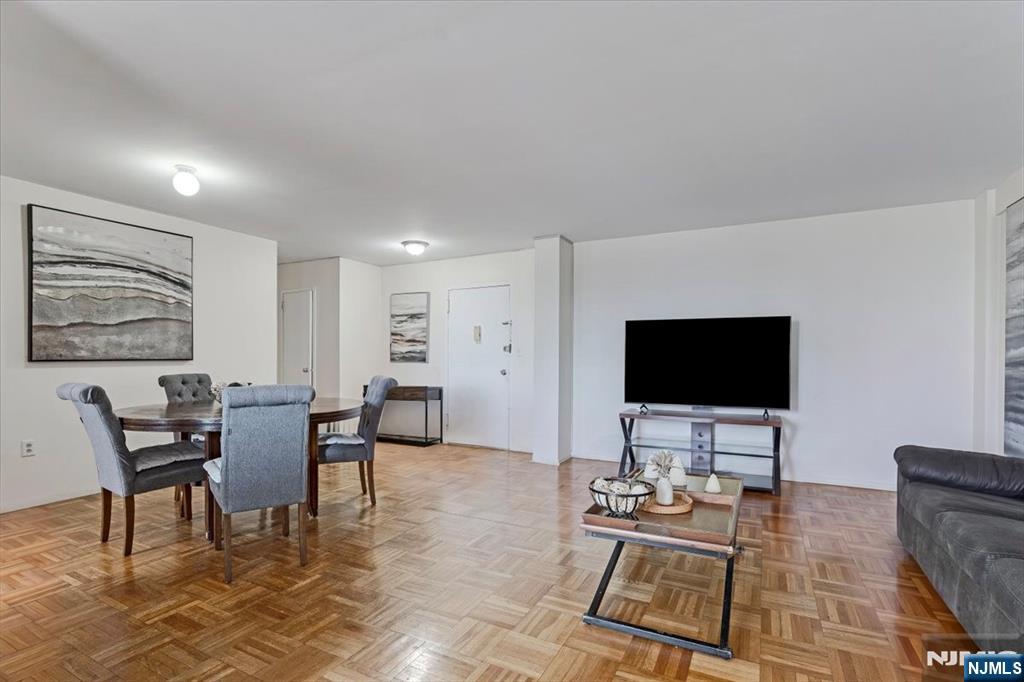 90 Prospect Avenue 7A