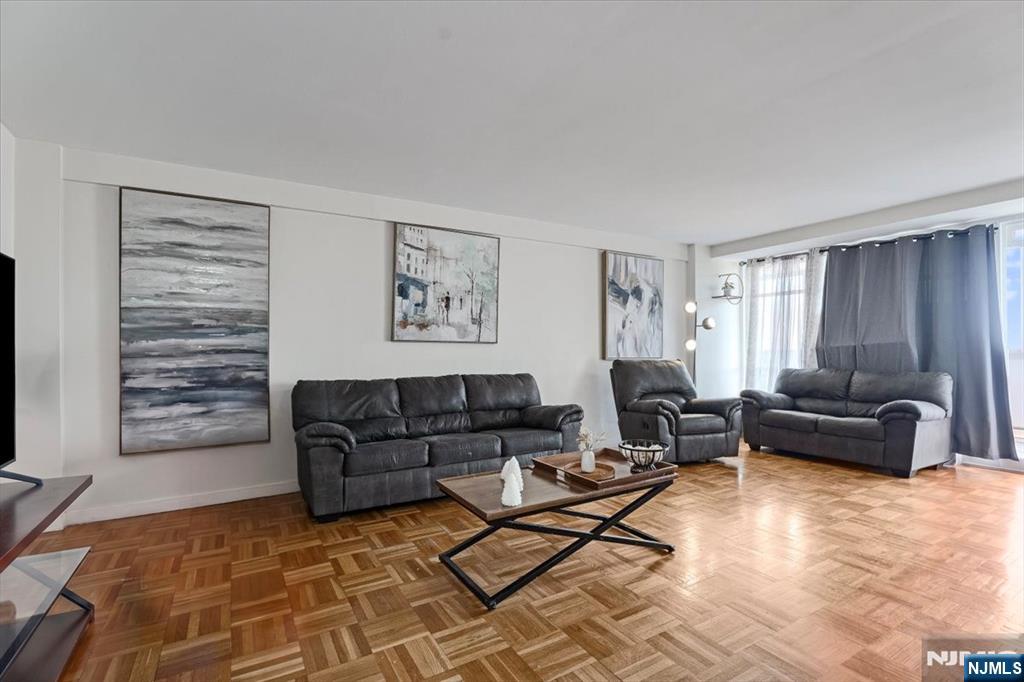 90 Prospect Avenue 7A