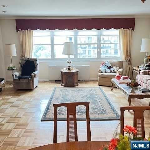 280 Prospect Avenue 11 E