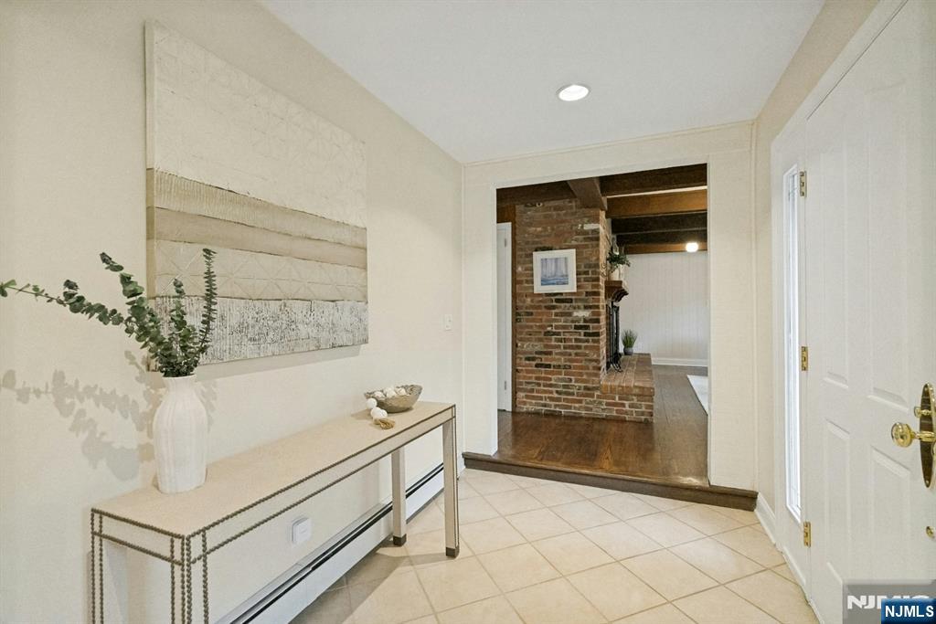 Homes for Sale in Northern NJ | ThisIsRiverEdge.com 15 Candlestick Lane