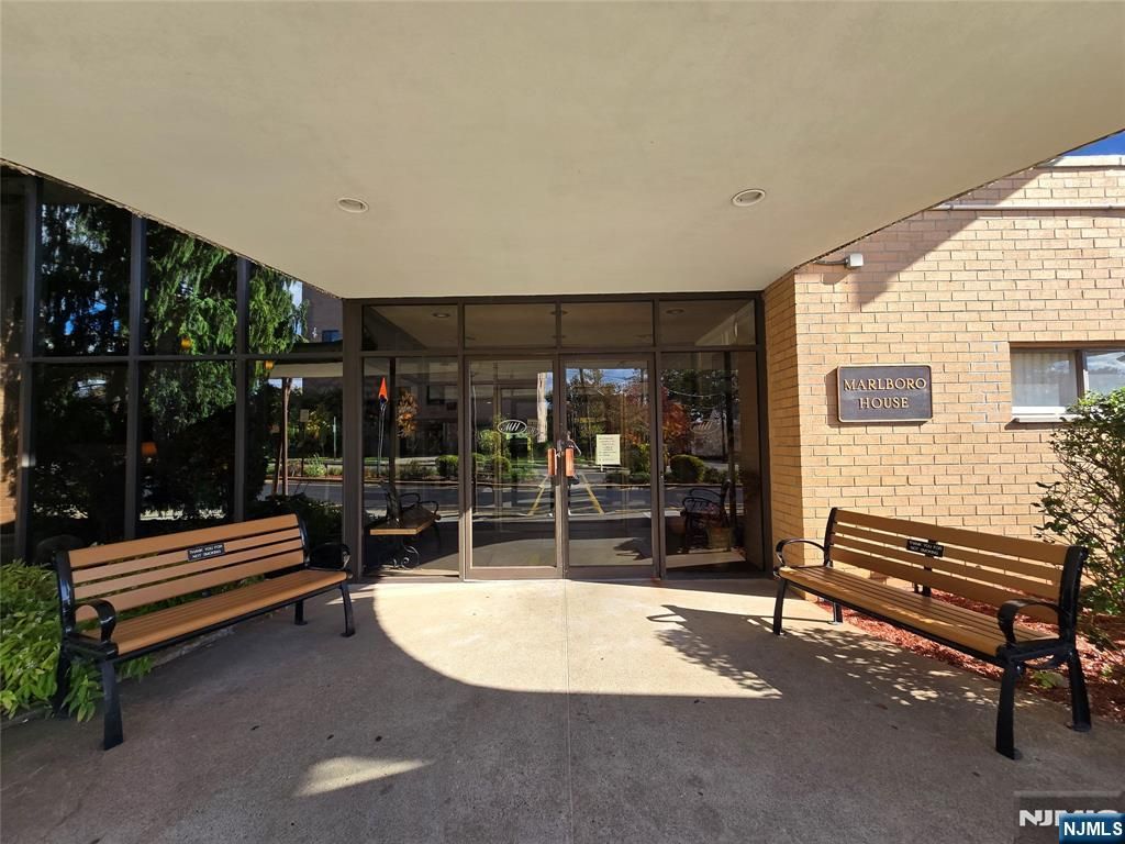 Photo of 265 Main Street #412, Ridgefield Park, NJ 07660 (MLS # 25037981)