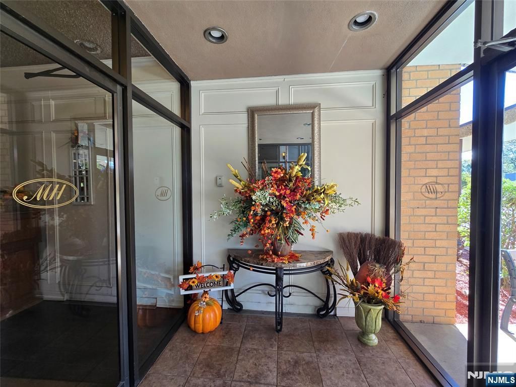 Photo of 265 Main Street #412, Ridgefield Park, NJ 07660 (MLS # 25037981)