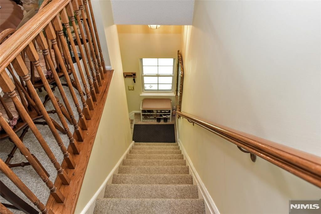 1098 Devon Court 1098