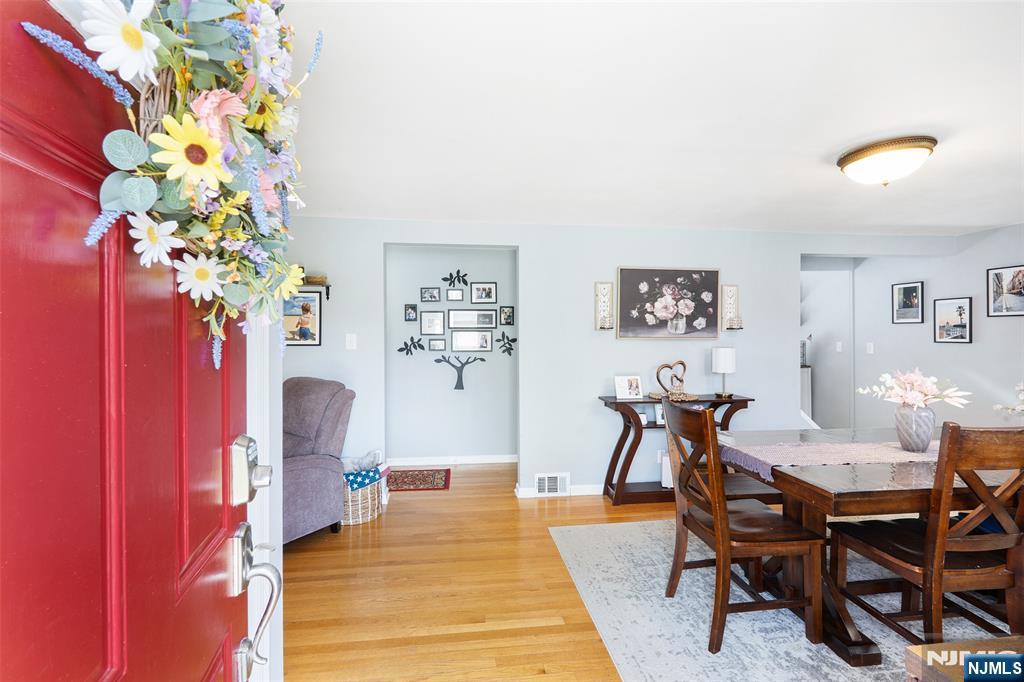 19 Glenview Drive