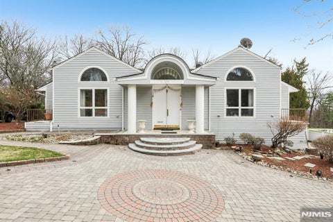 Photo of 270 E Clinton Avenue, Tenafly, NJ 07670 (MLS # 26017021)