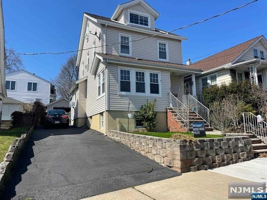 WELCOME TO THIS COLONIAL WITH NEW YORK VIEWS! FIRST FLOOR FEAUTURES LIVING ROOM, FORMAL DINNING ROOM AND KITCHEN WITH OLD CHARM MOLDING AND HARDWOOD FLOORS THROUGHOUT. SECOND LEVEL FEATURES 3 BEDROOMS, FULL BATH, AND ACCESS TO THE WALK-UP ATTIC WITH AN ADDITIONAL BEDROOM. FINISHED BASEMENT WITH SEPARATE ENTRANCE FROM SIDE DOOR, LAUNDRY ROOM, UTILITY ROOM. 1 CAR DETACHED GARAGE WITH A LONG DRIVEWAY. UNDERGROUND OIL TANK WHICH IS THE SOURCE OF HEAT. PAVER PATIO. THIS PROPERTY IS SOLD "AS IS".