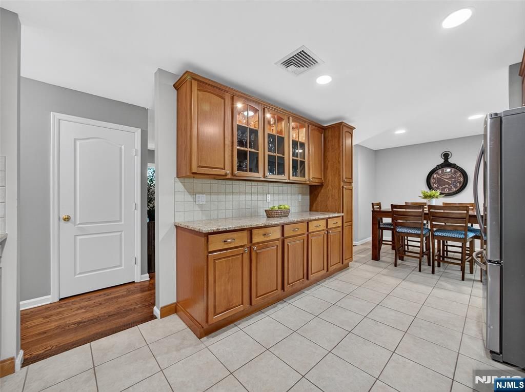 Photo of 46 Elbert Court, Ramsey, NJ 07446 (MLS # 25034989)