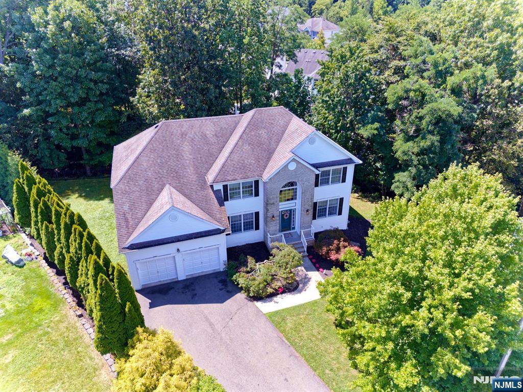 6 McCune Court