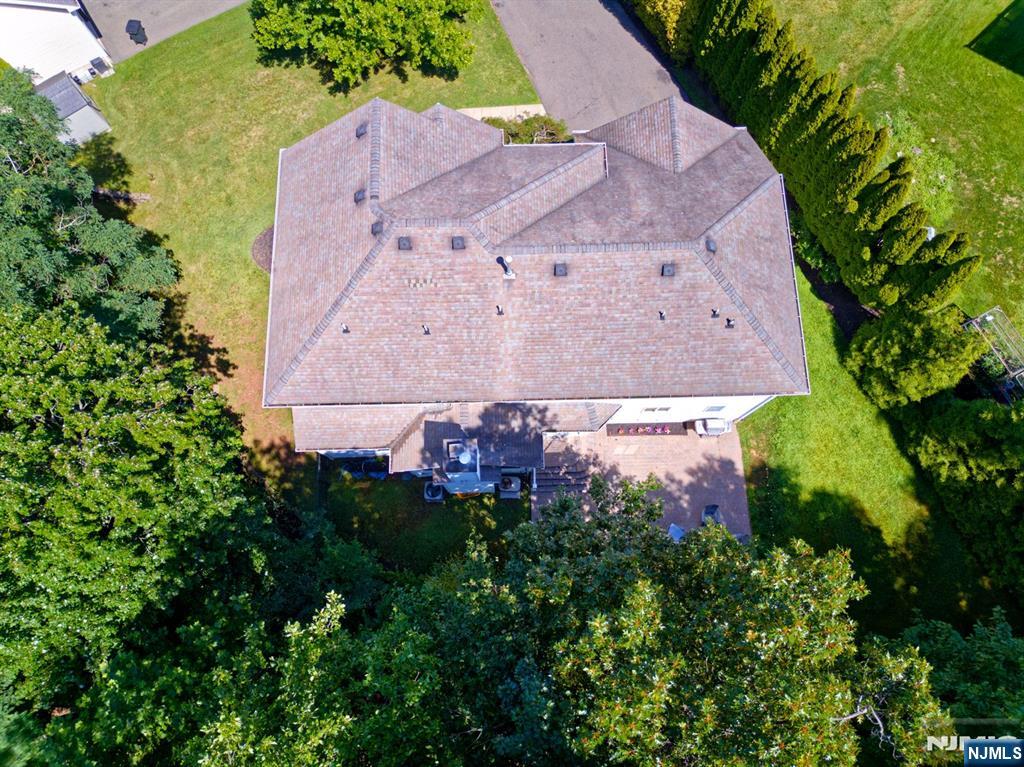 6 McCune Court