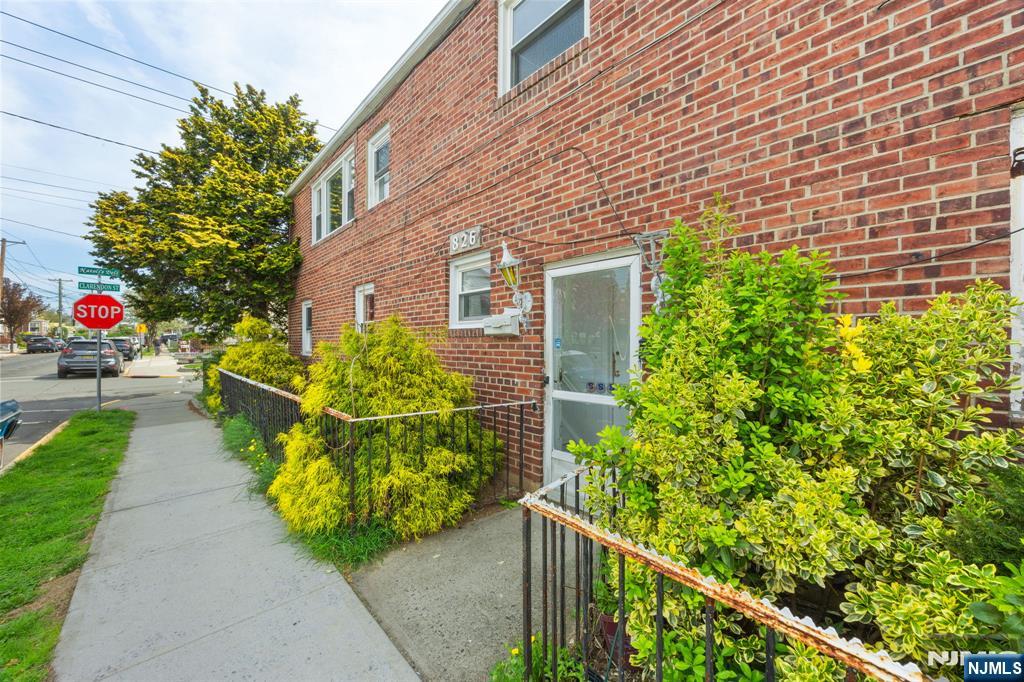 826 7th Street