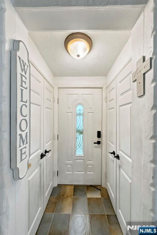 Homes for Sale in Northern NJ | ThisIsRiverEdge.com 3 Seminole Avenue