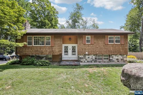 150 Highland Lakes Road Vernon NJ 07422