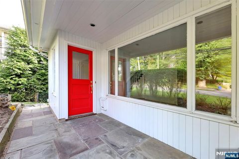 Photo of 24 Merrifield Way, Cresskill, NJ 07626 (MLS # 25030278)