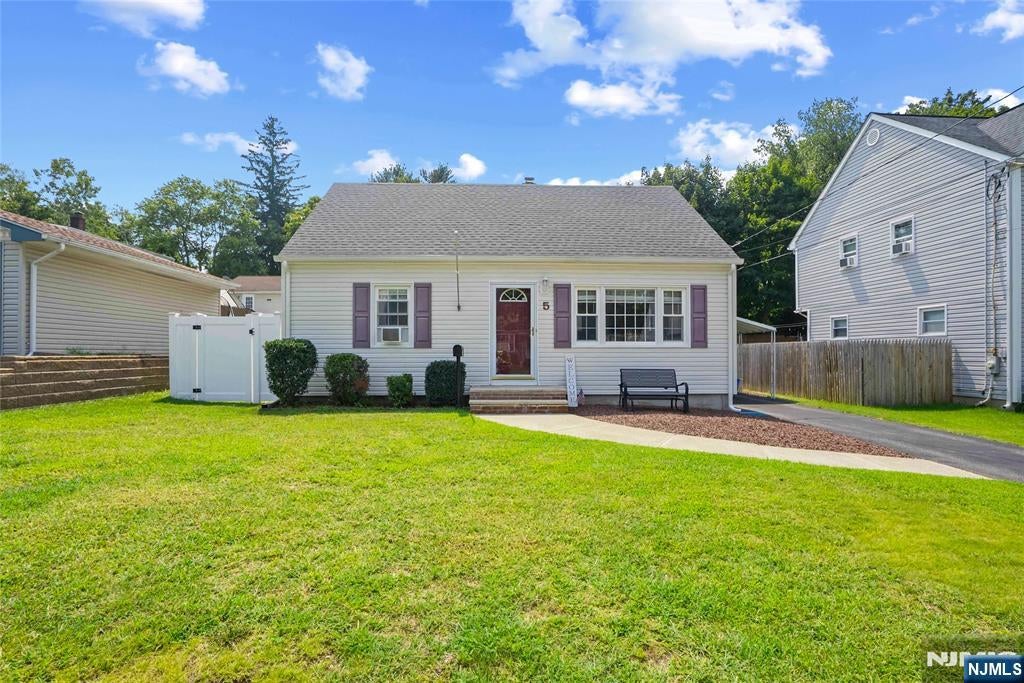 5 Sally Street