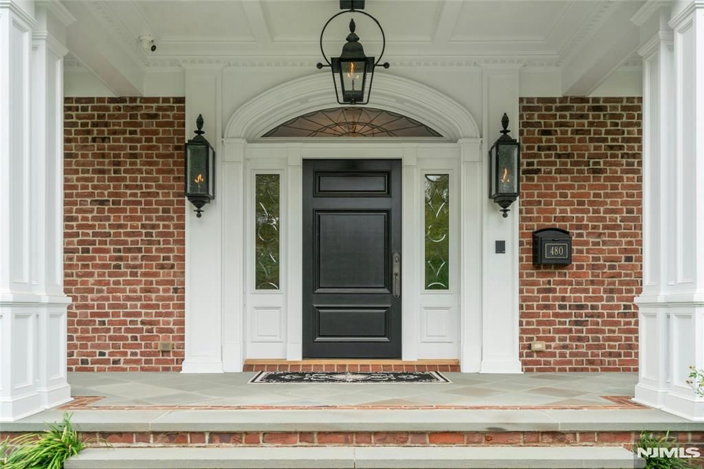 Photo of 480 Knollwood Road, Ridgewood Village, NJ 07450 (MLS # 25026447)