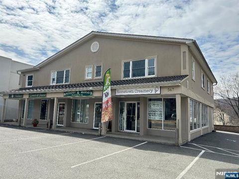 Photo of 547 High Mountain Rd #3, North Haledon, NJ 07508 (MLS # 26001177)