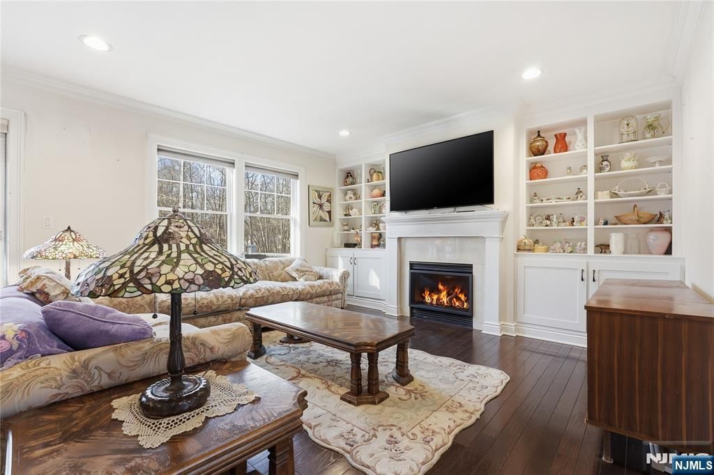 Photo of 252 4th Avenue, Westwood, NJ 07675 (MLS # 26008032)