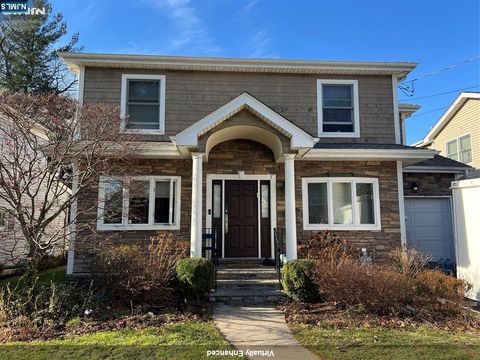 50 Highgate Terrace Bergenfield NJ 07621