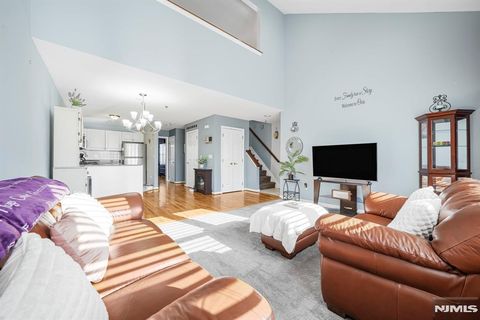 Photo of 45 Royal Avenue #46, Hawthorne, NJ 07506 (MLS # 26008751)