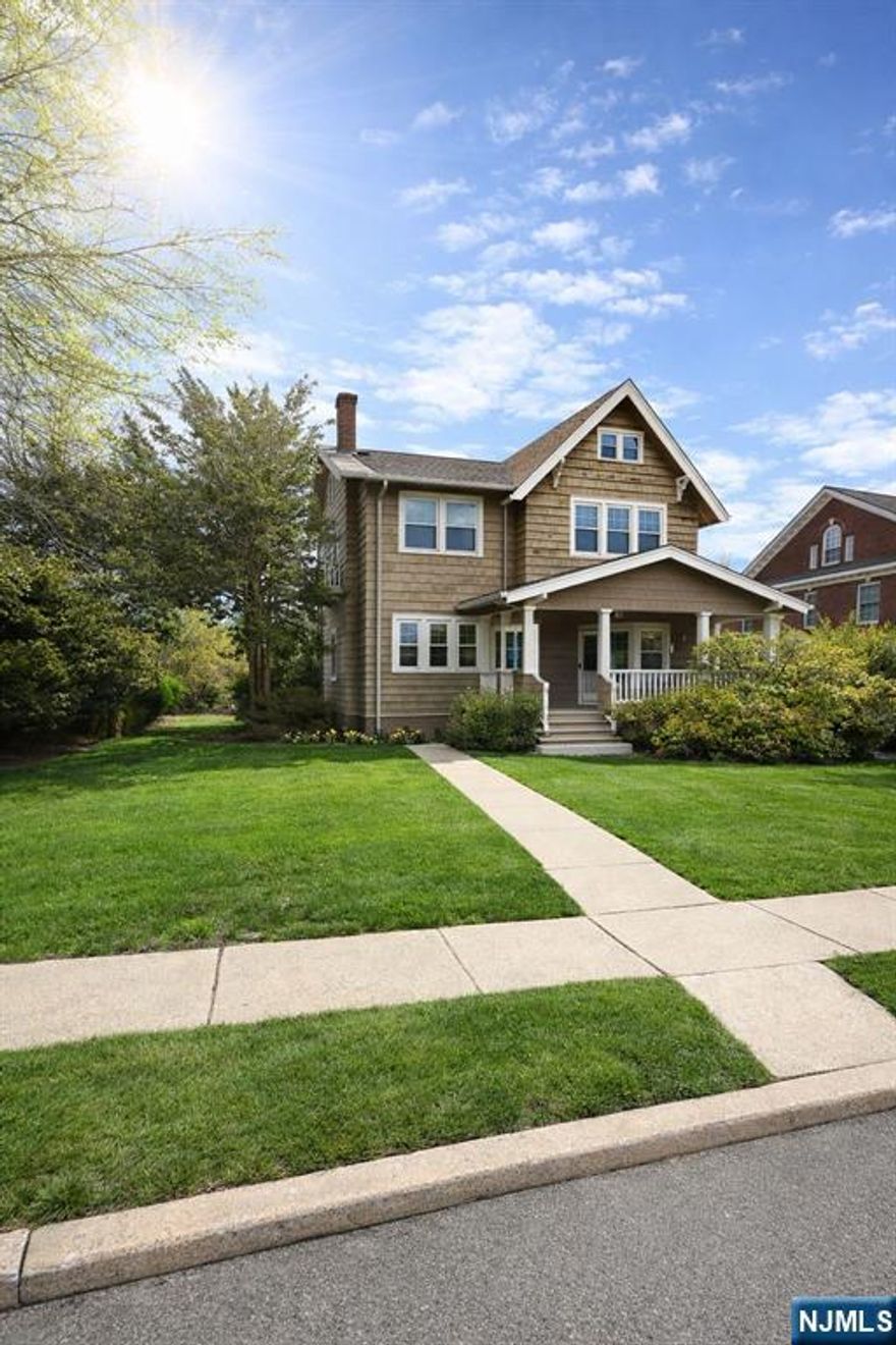 Strong potential for renovation, expansion, or new construction. Large lot with favorable layout for redevelopment (buyer to perform own due diligence). Located in an area with active development and strong resale values. Ideal for builders, investors, or homeowners looking to create value. Easy to show. Seller is motivated and open to serious offers. Please submit all offers with proof of funds or pre-approval.