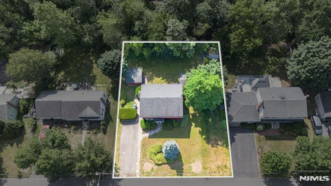Photo of 354 Terhune Avenue, Paramus, NJ 07652 (MLS # 26023238)