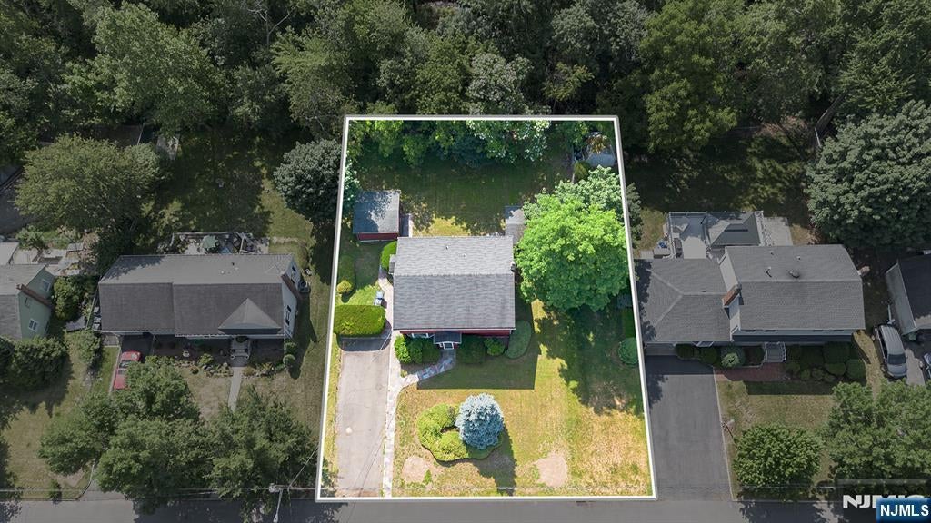 Photo of 354 Terhune Avenue, Paramus, NJ 07652 (MLS # 26023238)