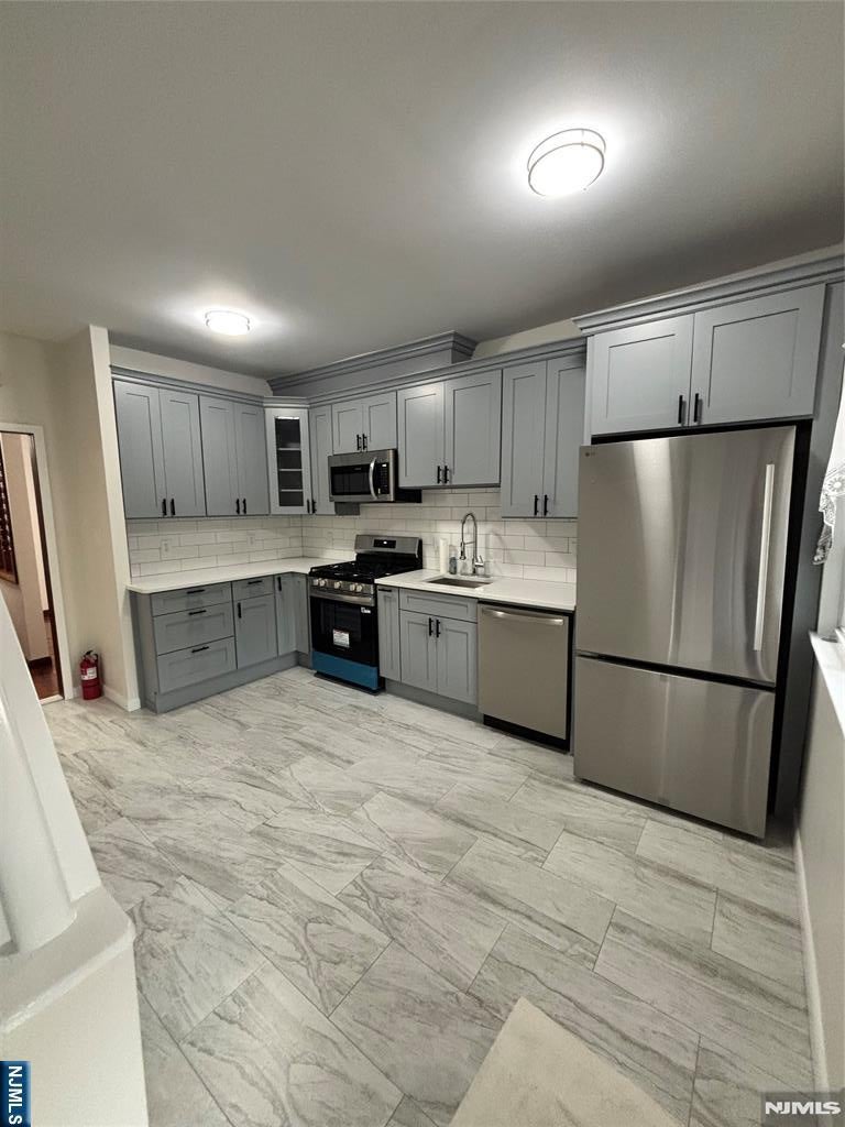 401 Cortlandt Street