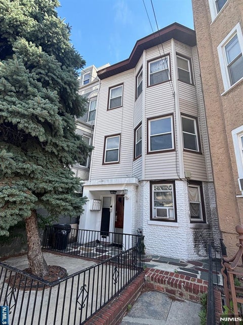 Photo of 146 Bowers ST #2, Jersey City, NJ 07307 (MLS # 26024233)